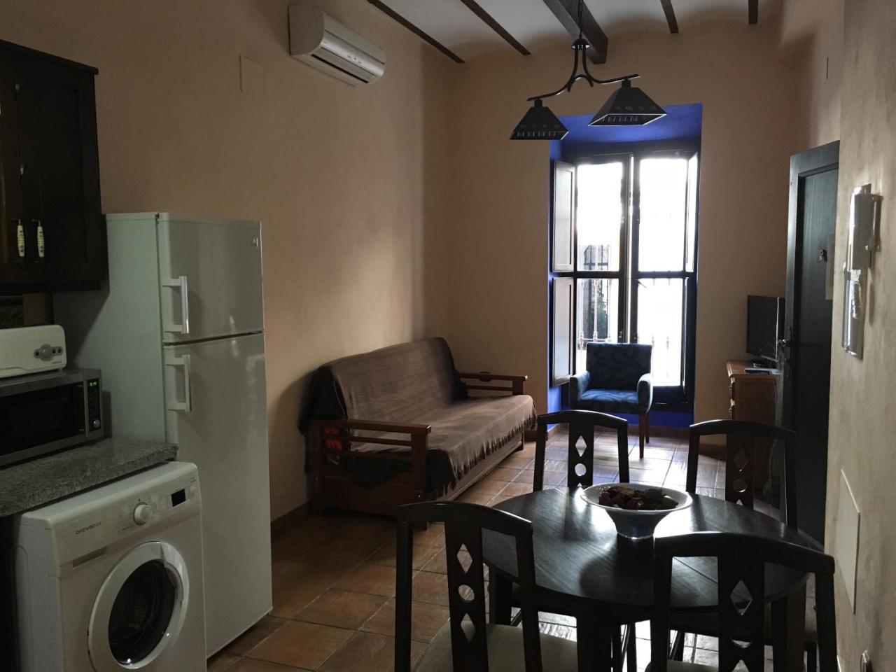Apartamentos Victoria Bujalance Luaran gambar